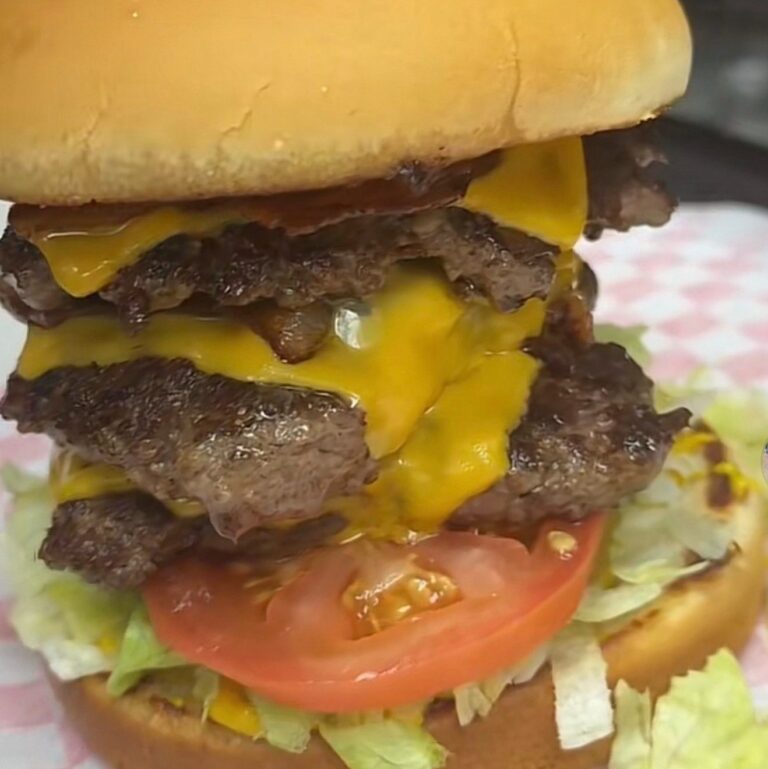Triple cheese burger